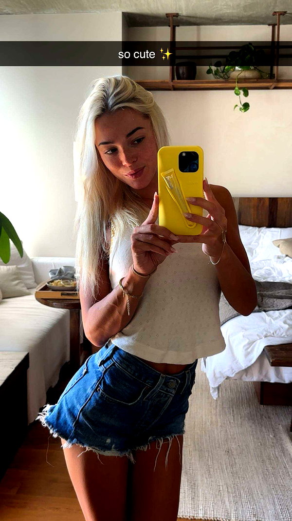 livvy_gymnast snapchat image archive image