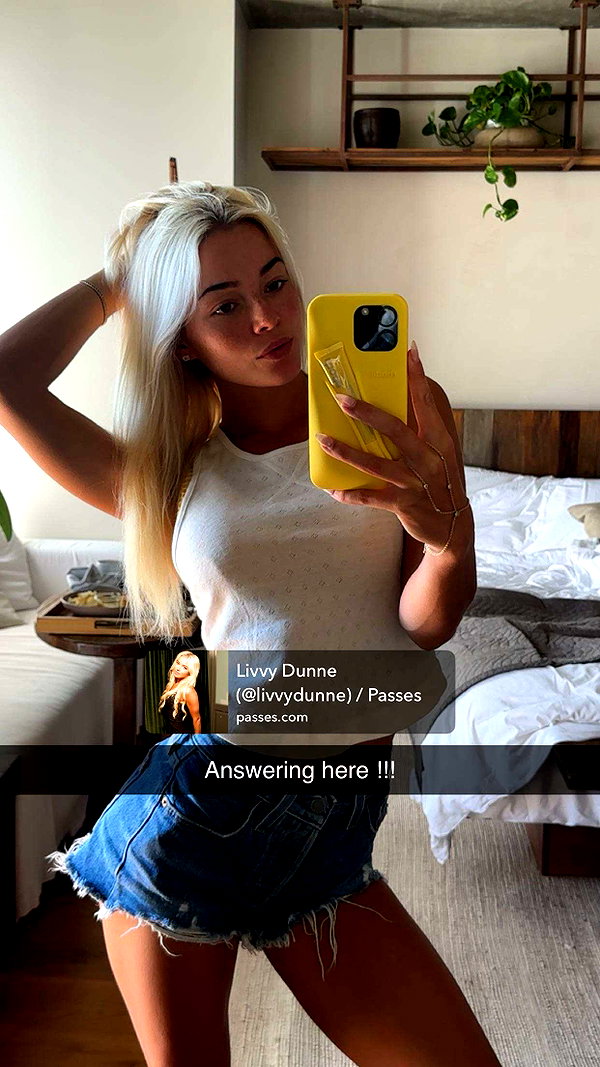 livvy_gymnast snapchat image archive image