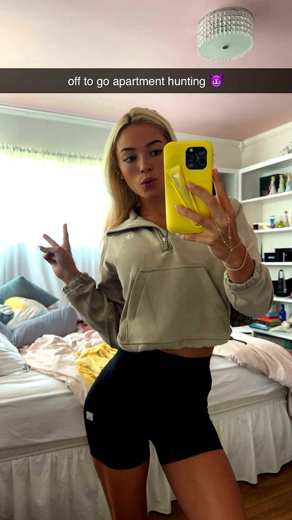 livvy_gymnast snapchat image archive image
