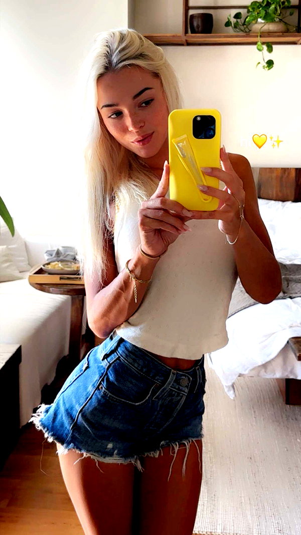 livvy_gymnast snapchat image archive image
