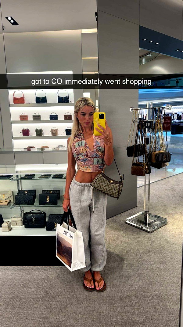 livvy_gymnast snapchat image archive image