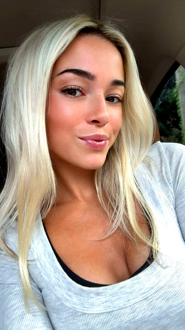 livvy_gymnast snapchat image archive image