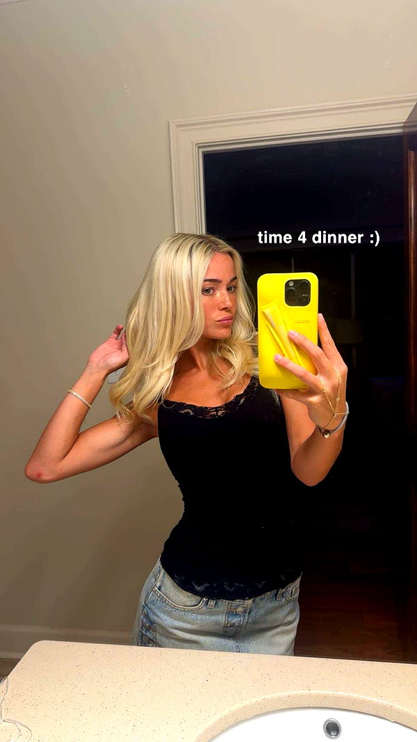 livvy_gymnast snapchat image archive image