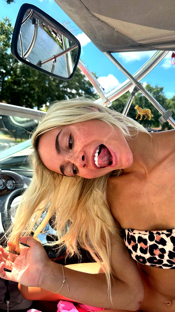 livvy_gymnast snapchat image archive image