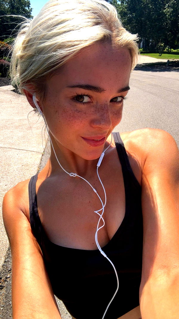 livvy_gymnast snapchat image archive image