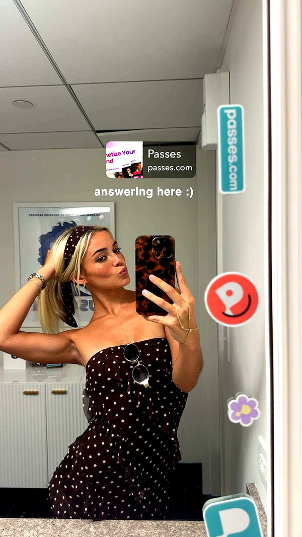 livvy_gymnast snapchat image archive image