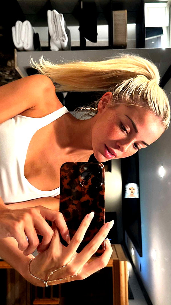 livvy_gymnast snapchat image archive image