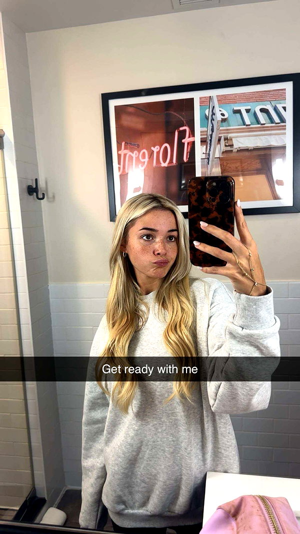 livvy_gymnast snapchat image archive image