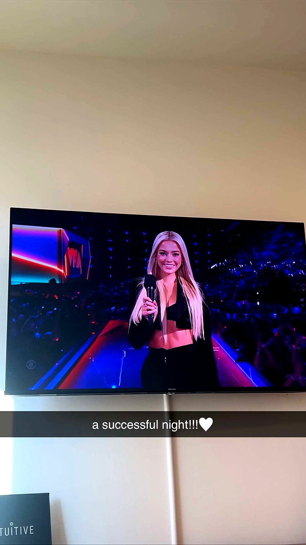 livvy_gymnast snapchat image archive image