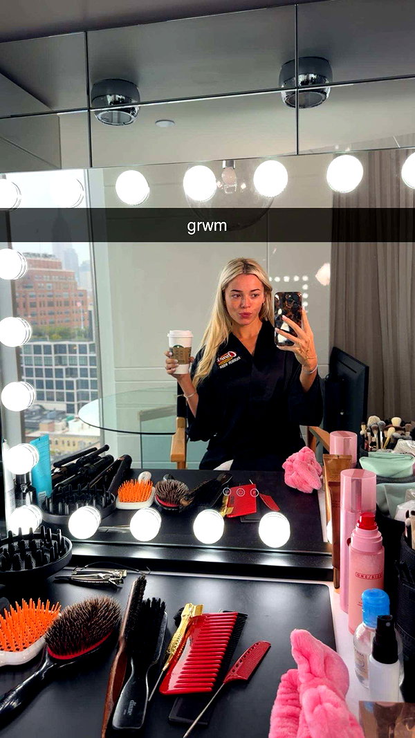 livvy_gymnast snapchat image archive image