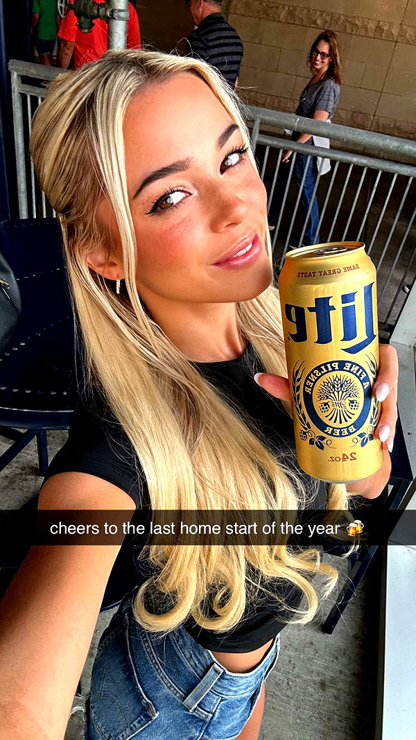 livvy_gymnast snapchat image archive image