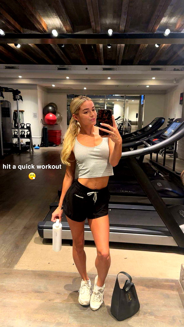 livvy_gymnast snapchat image archive image