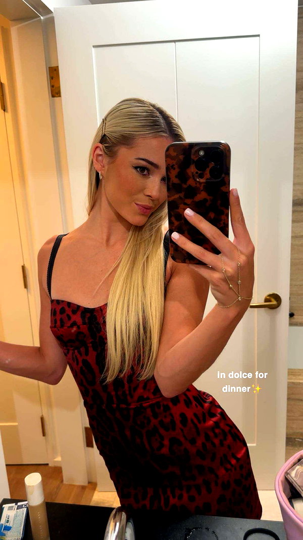 livvy_gymnast snapchat image archive image