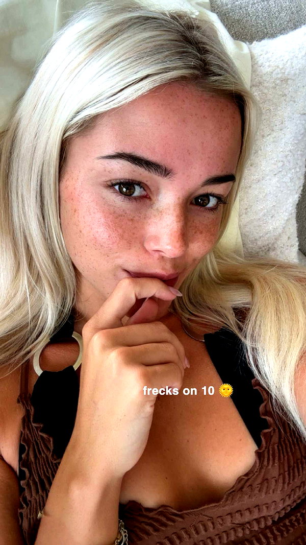 livvy_gymnast snapchat image archive image