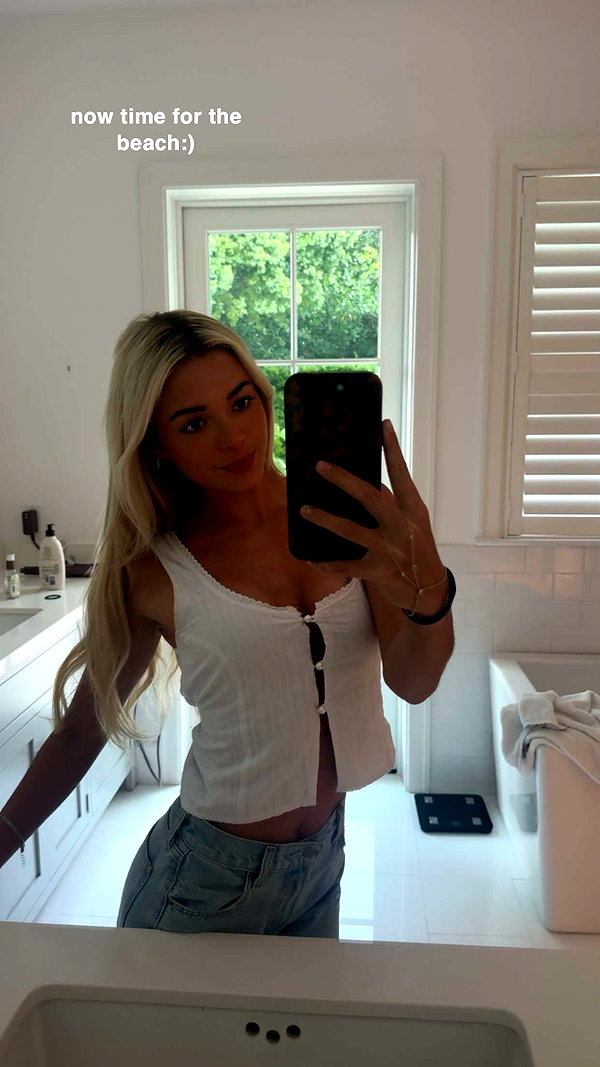 livvy_gymnast snapchat image archive image