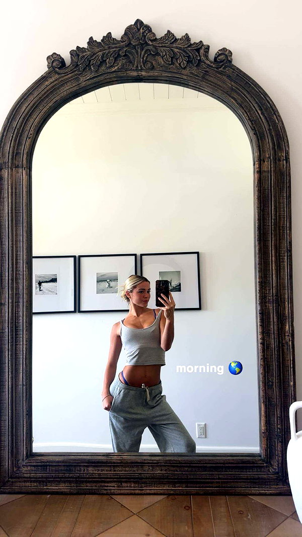 livvy_gymnast snapchat image archive image