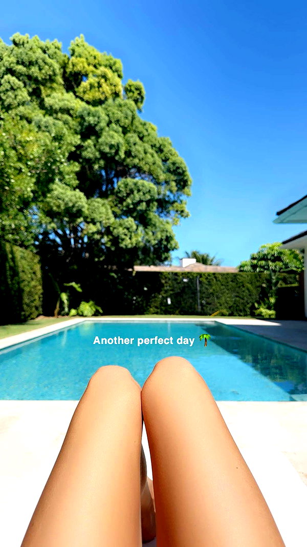 livvy_gymnast snapchat image archive image