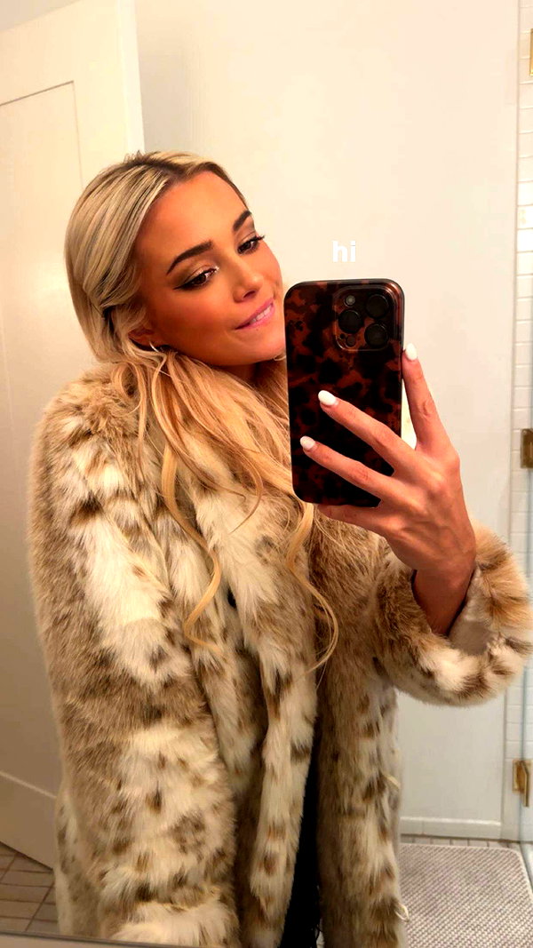 livvy_gymnast snapchat image archive image