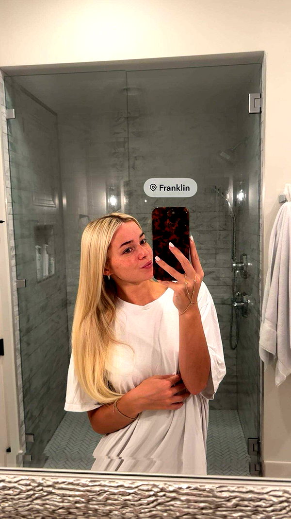 livvy_gymnast snapchat image archive image