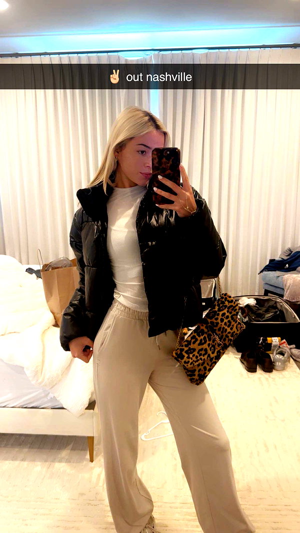 livvy_gymnast snapchat image archive image