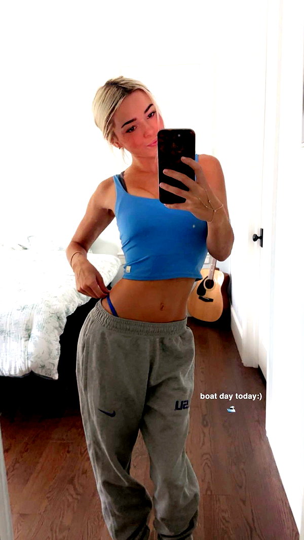 livvy_gymnast snapchat image archive image