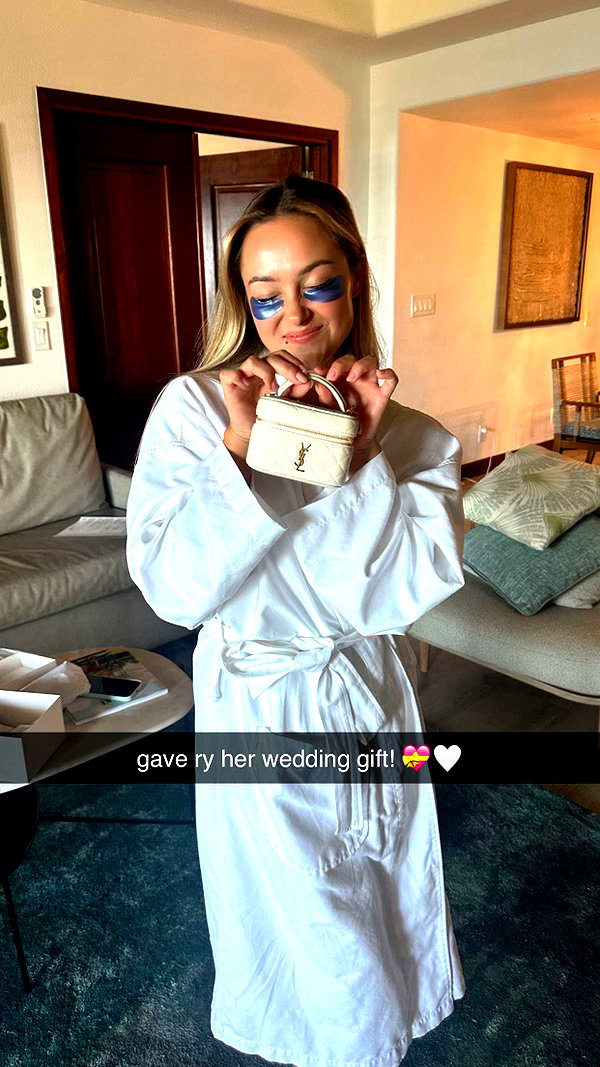 livvy_gymnast snapchat image archive image