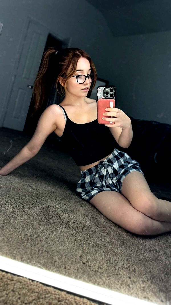 lyssaurora image ~ Altpins