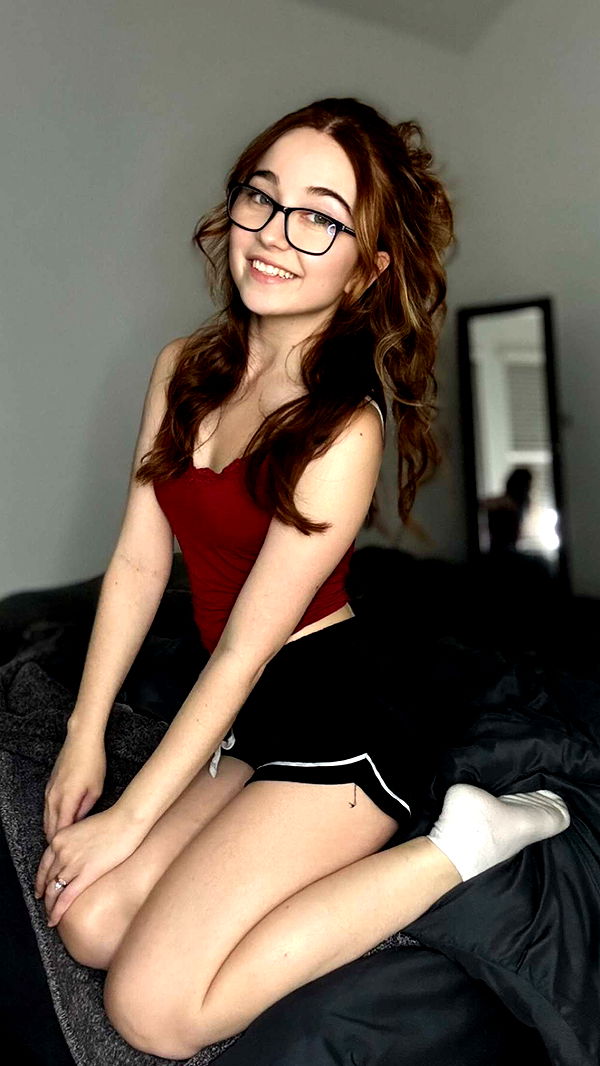 lyssaurora image ~ Altpins