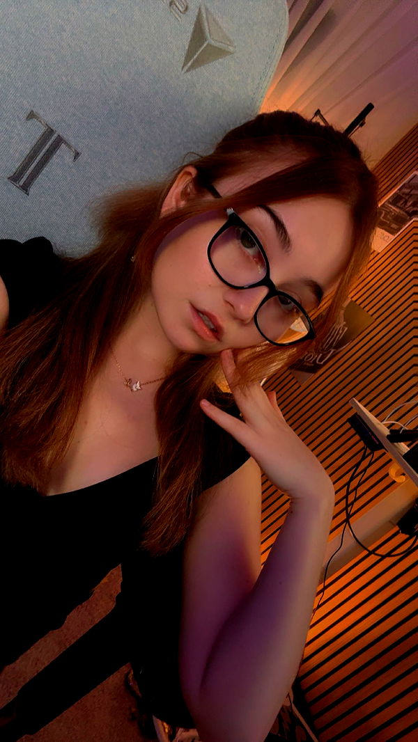 lyssaurora image ~ Altpins