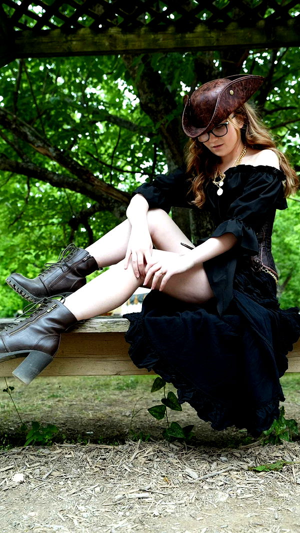 lyssaurora image ~ Altpins