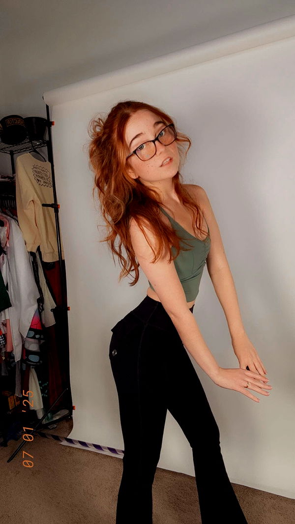 lyssaurora image ~ Altpins