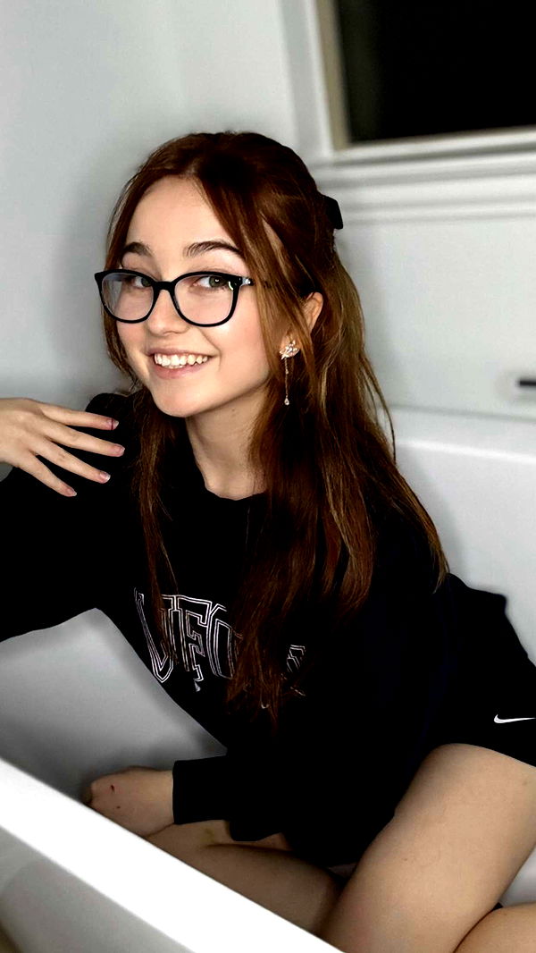 lyssaurora image ~ Altpins