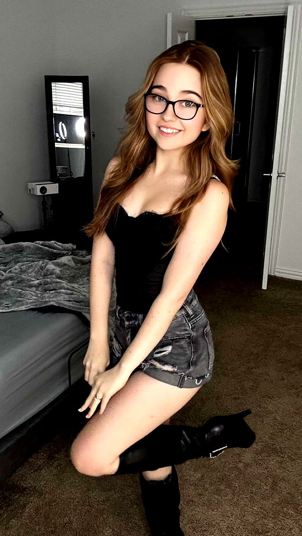 lyssaurora image ~ Altpins