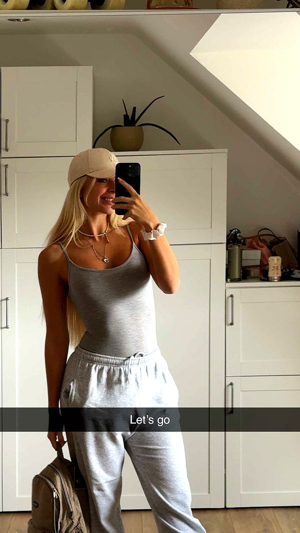 maddietaggx image ~ Altpins