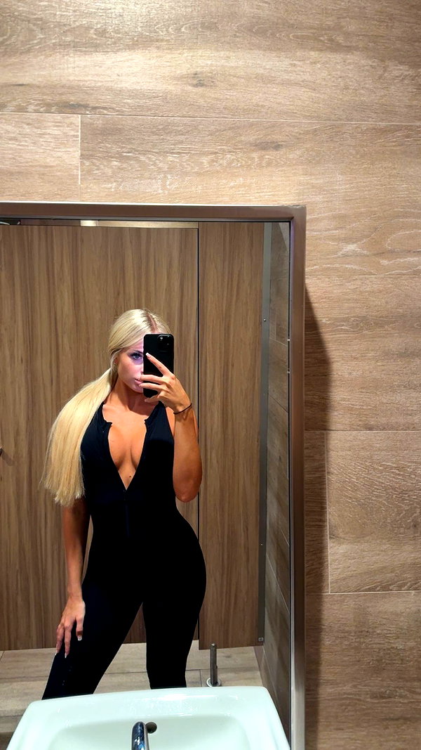maddietaggx snapchat image archive image