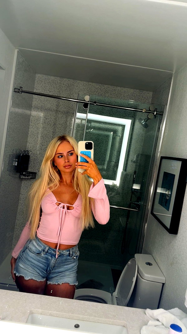 maddietaggx snapchat image archive image