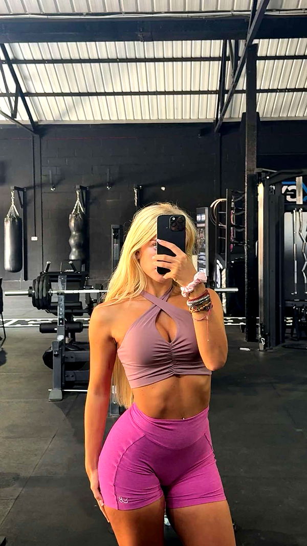 maddietaggx image ~ Altpins