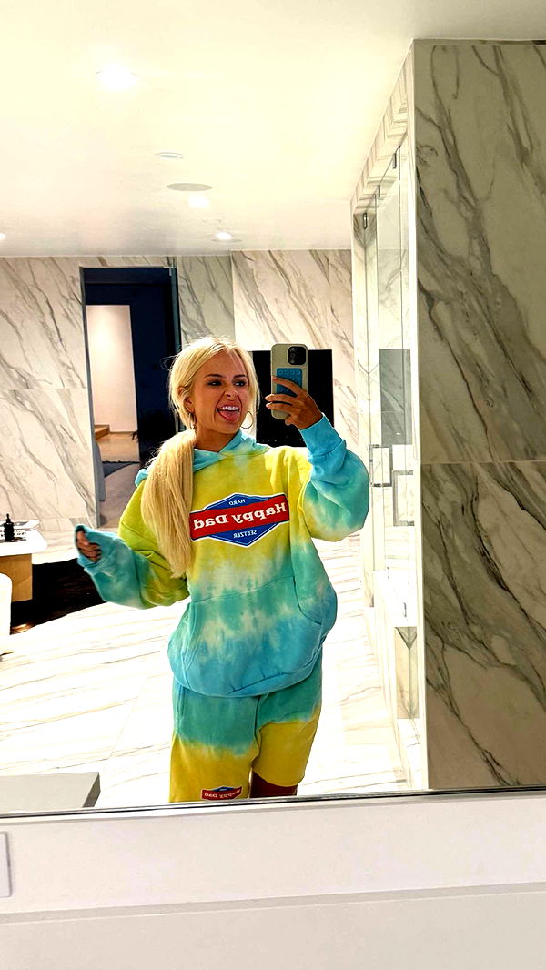 maddietaggx image ~ Altpins