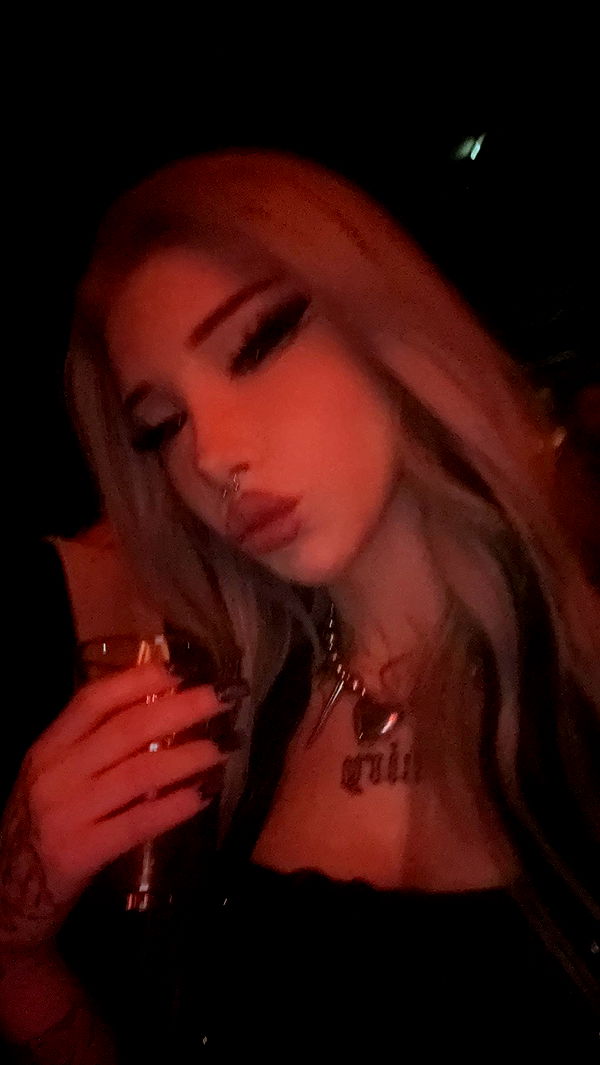 maddysine image ~ Altpins