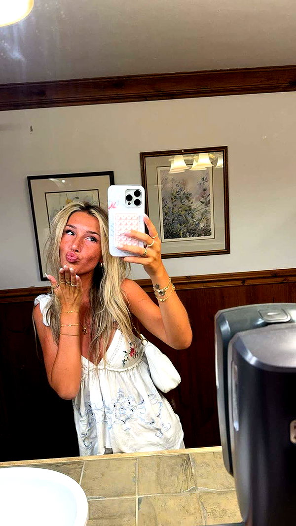 maddyy_dodd snapchat image archive image