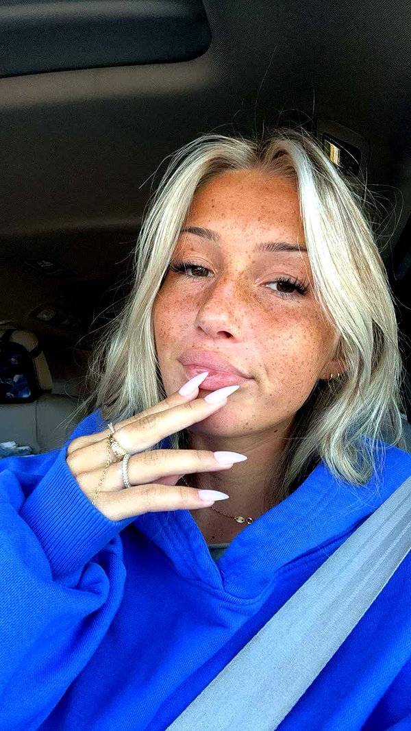 maddyy_dodd snapchat image archive image