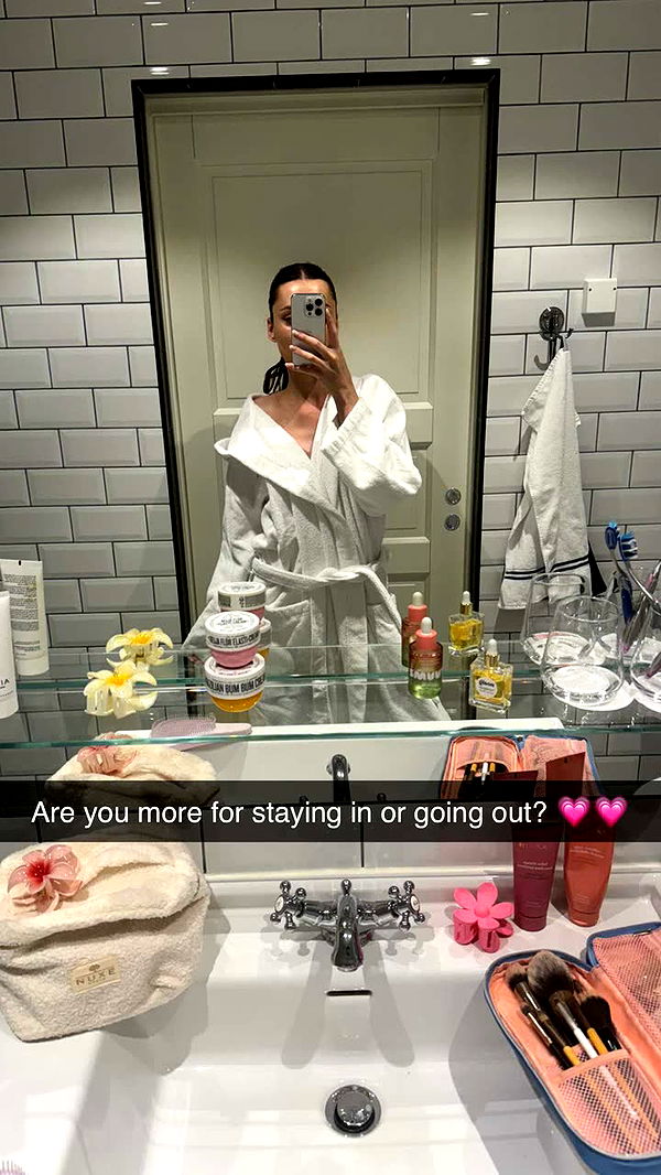 mathilda_bergs image ~ Altpins