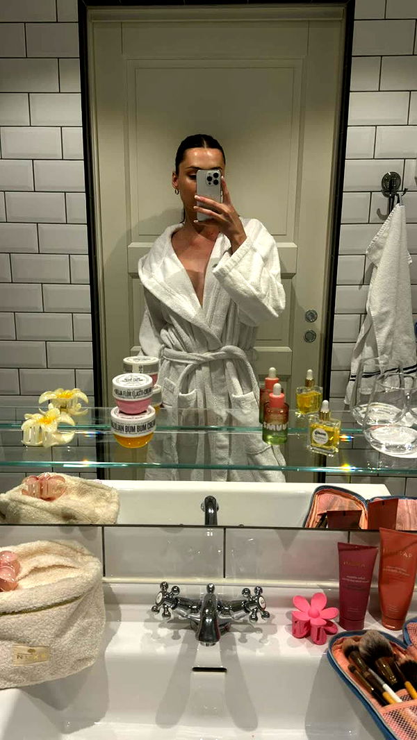 mathilda_bergs image ~ Altpins