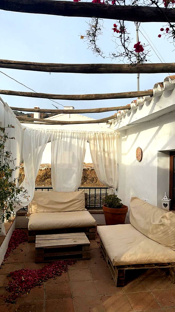 mathilda_bergs image ~ Altpins