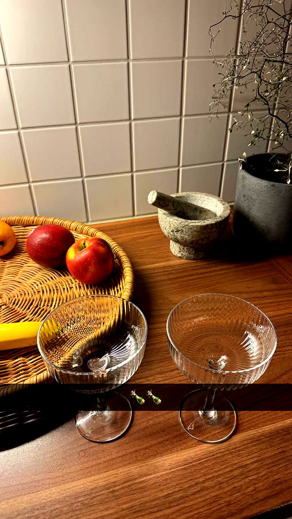 mathilda_bergs image ~ Altpins