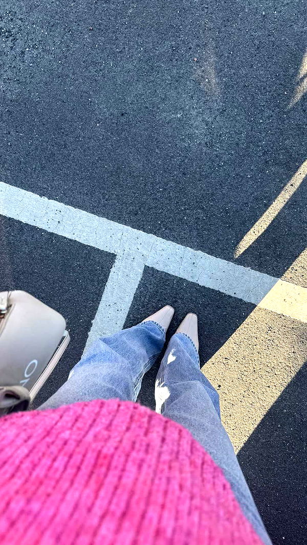 mathilda_bergs image ~ Altpins