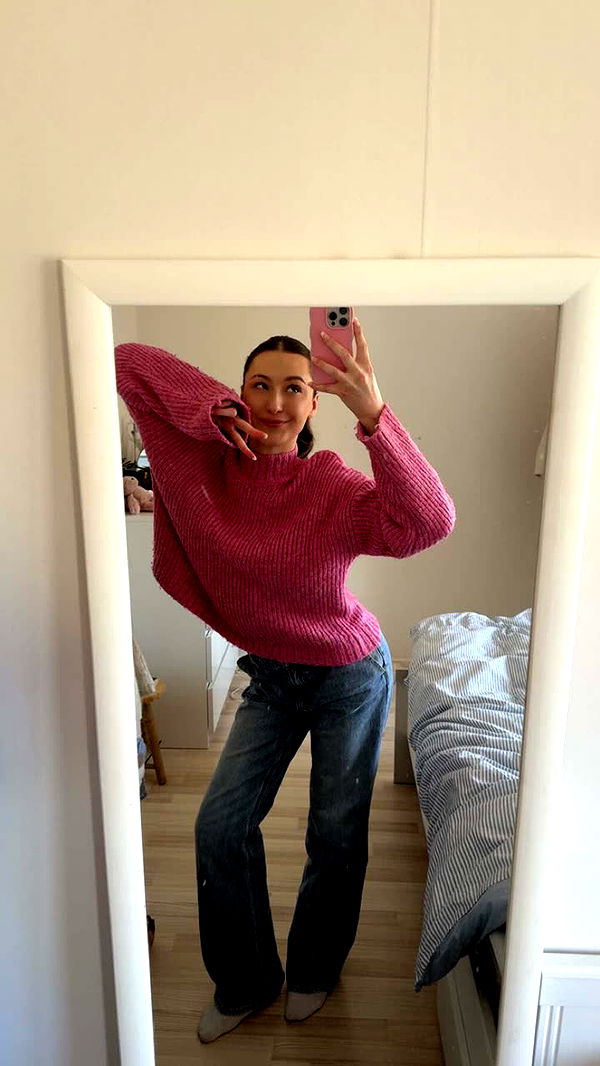 mathilda_bergs image ~ Altpins