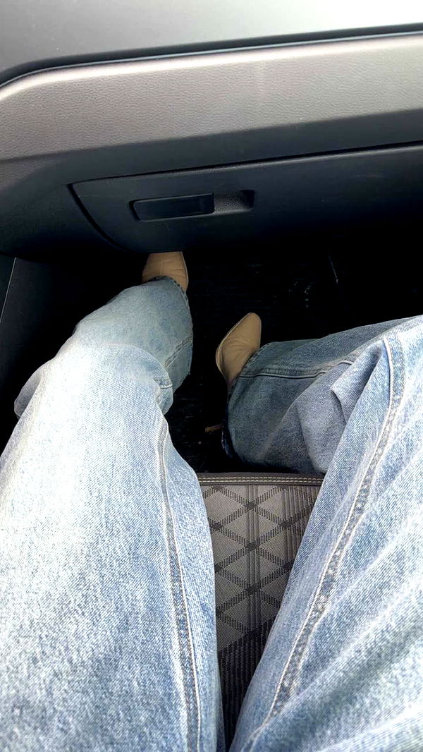 mathilda_bergs image ~ Altpins