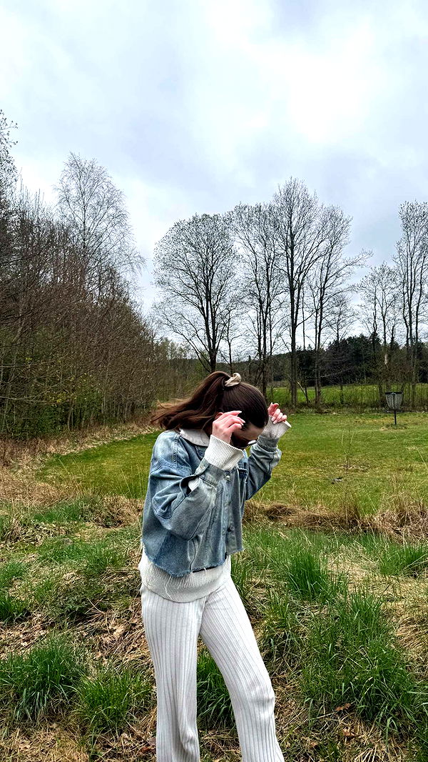 mathilda_bergs image ~ Altpins