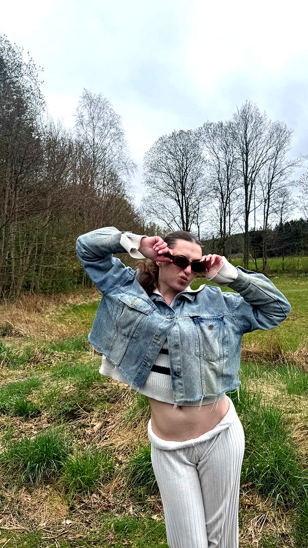 mathilda_bergs image ~ Altpins